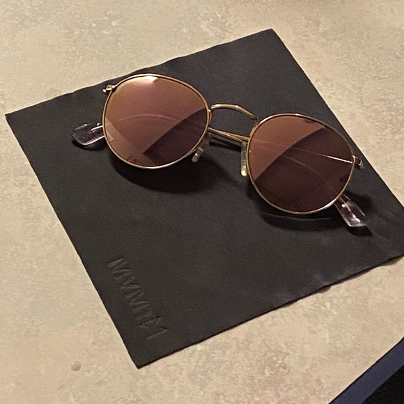 MVMT Icon 49A 50-21-145 Womens Gold Sunglasses - Picture 2 of 4